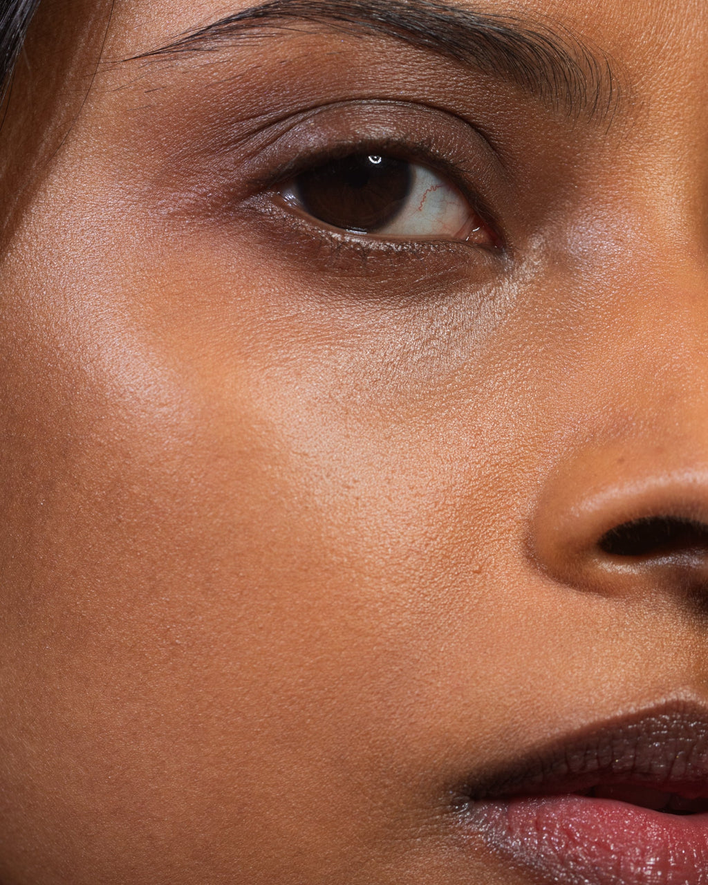 Hyaluron Tinted Serum