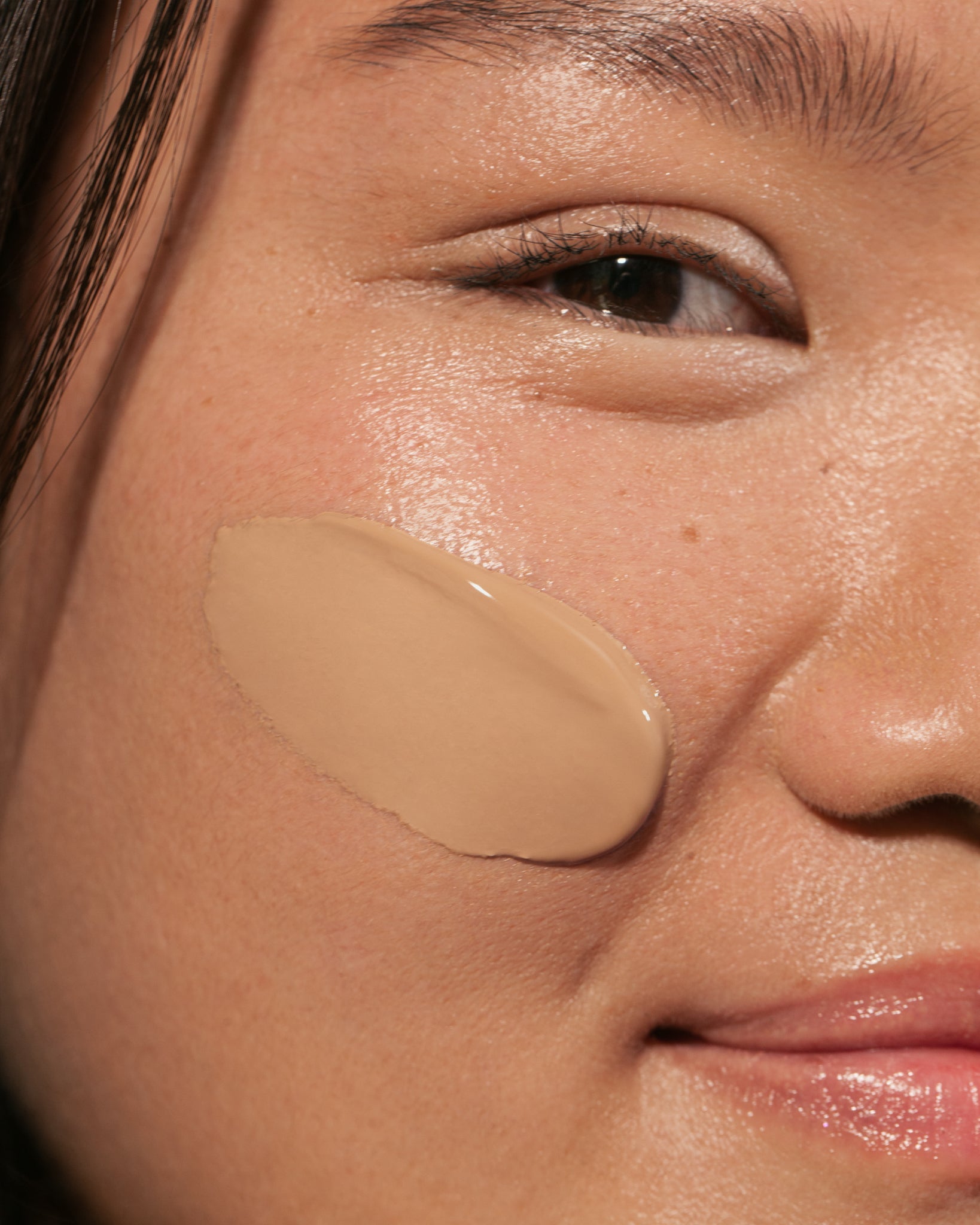 Semi-Matte Peptide Foundation