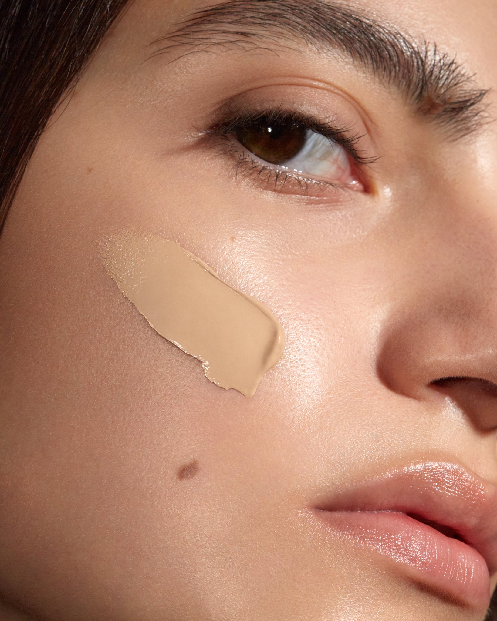 Semi-Matte Peptide Foundation